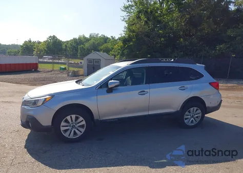 2019 Subaru Outback 2.5I Premium z USA, uszkodzony, nr VIN 4S4BSAFCXK3382304